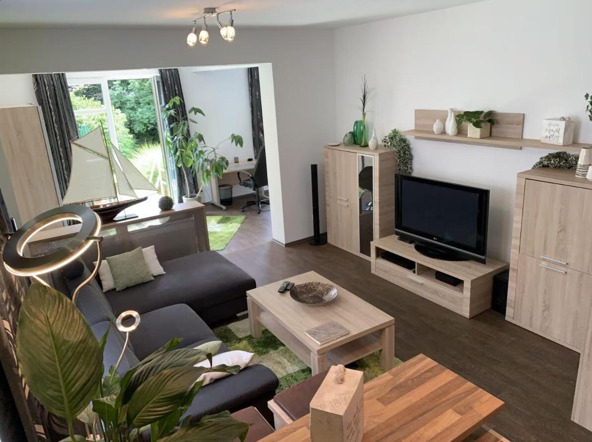 Ferienwohnung Loft- Direkt Am Falderndelft - Naehe Innenstadt Emden Exterior foto